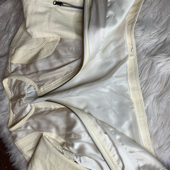 Silk and leather Champagne color moto - Picture 11 of 15